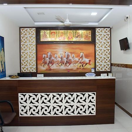 Mp Residency Hotel Kumbakonam Bagian luar foto