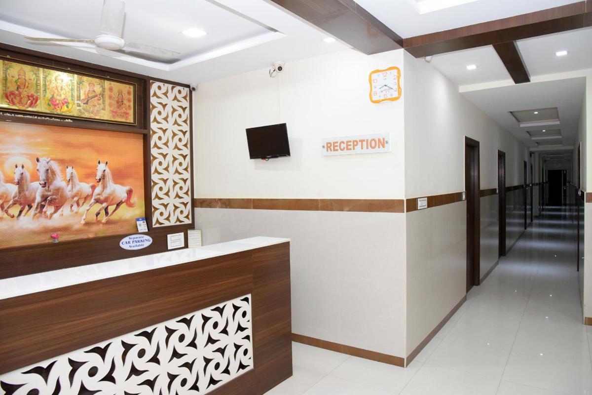 Mp Residency Hotel Kumbakonam Bagian luar foto